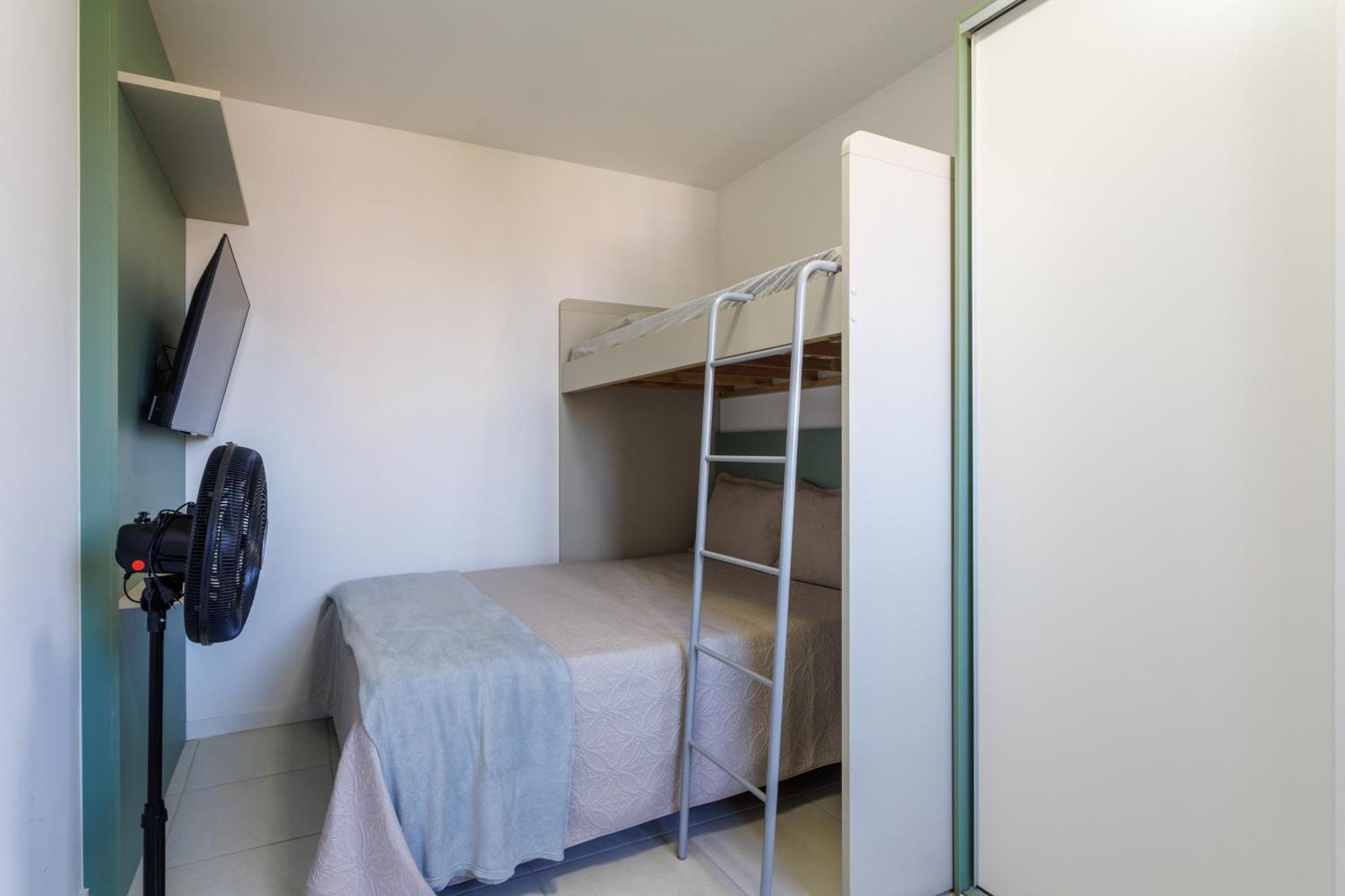 Apartamento 150M Da Praia Com Sacada, Wi-Fi Ar Condicionado, Piscina, Portaria 24H, Playground E Vaga De Garagem Piçarras Quarto foto